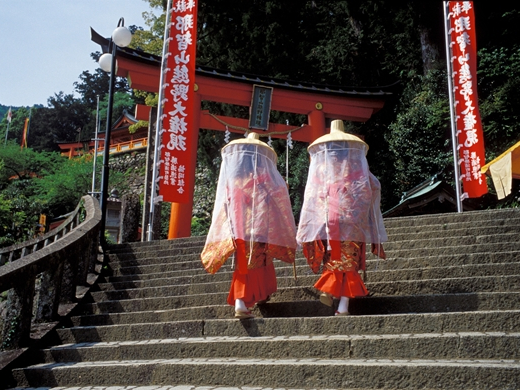 インスタ映え必至！
旅先で衣装レンタル